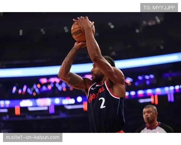 伦纳德抢断文班亚马快攻暴扣 全明星赛展现顶级攻防 伦纳德抢断文班亚马快攻暴扣 全明星赛展现顶级攻防